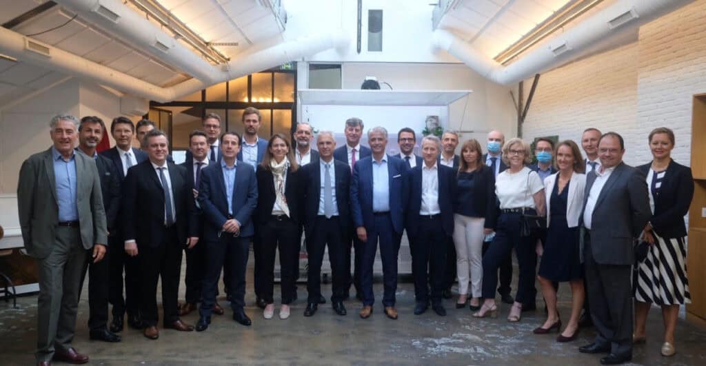 Groupe professionnel Valobat lors d'une réunion d'entreprise.